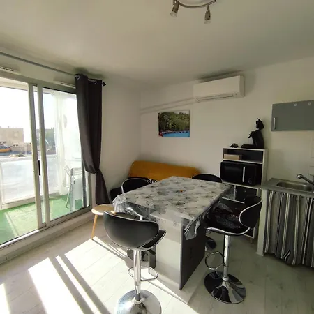 Bord De Apartment *